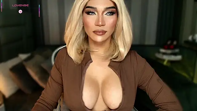 Snapshot of Huntress_xxx chatting on 1, 12, 2025 Huntress xxx online show from 1, 12, 2025