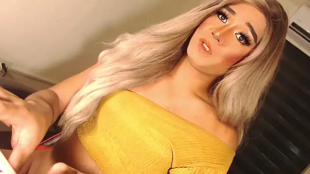 SissifyMeNow online show from 12, 10, 2025