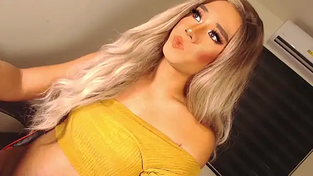 SissifyMeNow online show from 23, 10, 2025