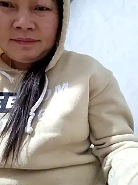 Snapshot of yoowwmr chatting on 8, 1, 2026 yoowwmr online show from 8, 1, 2026