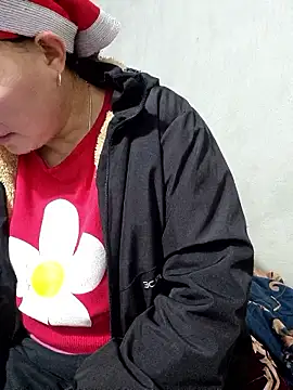 Snapshot of yoowwmr chatting on 14, 1, 2026 yoowwmr online show from 14, 1, 2026