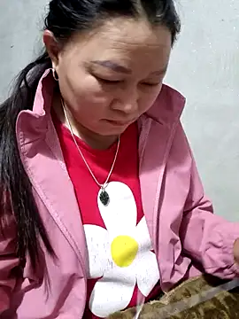 Snapshot of yoowwmr chatting on 15, 1, 2026 yoowwmr online show from 15, 1, 2026