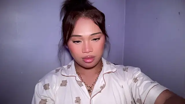 Exotic alyssa69 online show from 13, 5, 2026