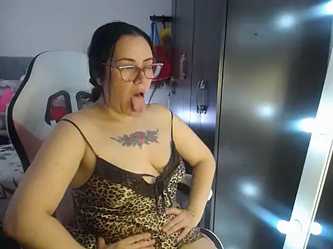 Snapshot of sweet_adele_ chatting on 24, 10, 2025 sweet adele  online show from 24, 10, 2025