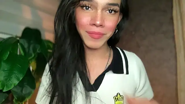 Snapshot of Misselliefayexxx chatting on 14, 9, 2025 Misselliefayexxx online show from 14, 9, 2025