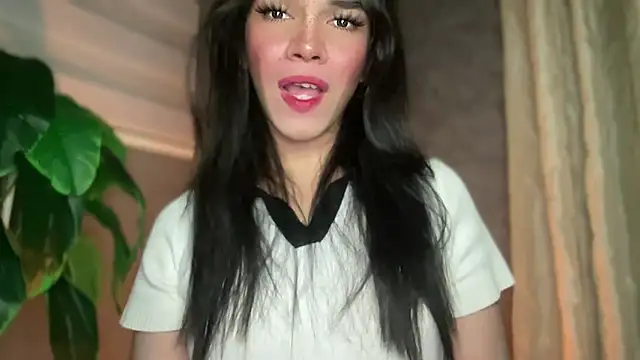 Snapshot of Misselliefayexxx chatting on 14, 9, 2025 Misselliefayexxx online show from 14, 9, 2025