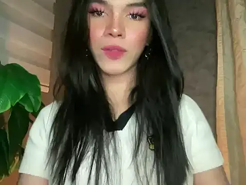 Snapshot of Misselliefayexxx chatting on 20, 9, 2025 Misselliefayexxx online show from 20, 9, 2025