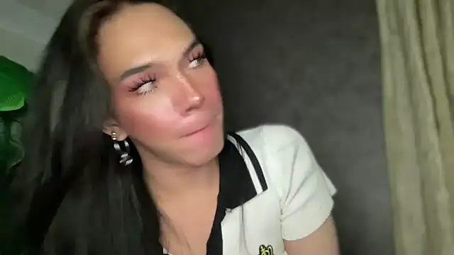 Snapshot of Misselliefayexxx chatting on 20, 9, 2025 Misselliefayexxx online show from 20, 9, 2025