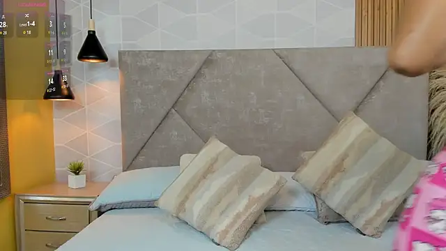 Jade Whisper online show from 31, 10, 2025