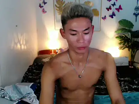 Snapshot of naughty_rence chatting on 20, 7, 2026 naughty rence online show from 20, 7, 2026