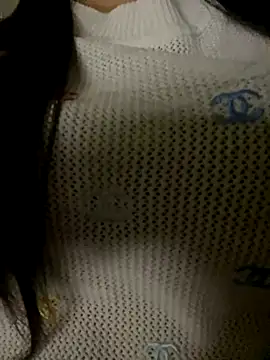Snapshot of HenniJa chatting on 11, 9, 2025 HenniJa online show from 11, 9, 2025