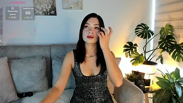 Estrer collins online show from 15, 5, 2026