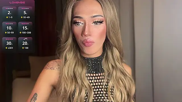 Snapshot of Lust-sluttymira chatting on 16, 10, 2025 Lust-sluttymira online show from 16, 10, 2025