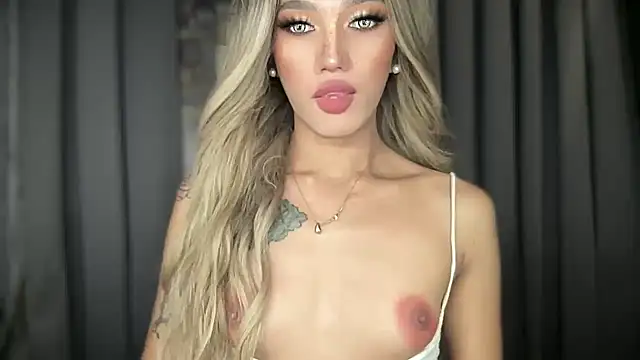 Snapshot of Lust-sluttymira chatting on 30, 11, 2025 Lust-sluttymira online show from 30, 11, 2025