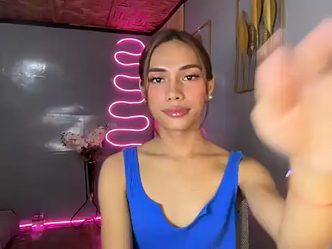 Lovelynikki03 online show from 10, 5, 2026