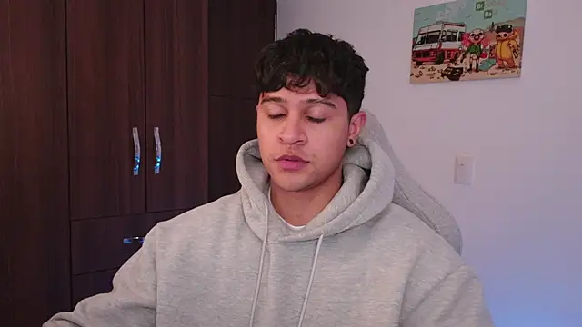 domsantiago  online show from 15, 9, 2025