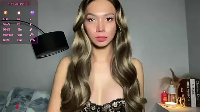 Demi Maddison online show from 26, 9, 2025