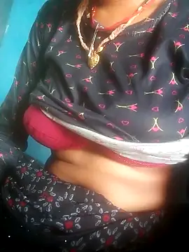 Snapshot of Hot_anjo chatting on 2, 10, 2025 Hot anjo online show from 2, 10, 2025