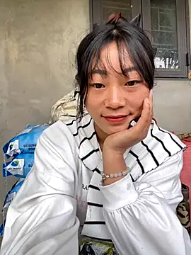 Snapshot of isaaa5 chatting on 12, 10, 2025 isaaa5 online show from 12, 10, 2025