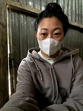 Snapshot of isaaa5 chatting on 19, 11, 2025 isaaa5 online show from 19, 11, 2025