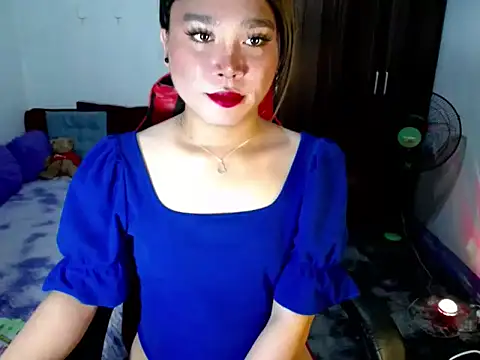 Urassiansweetcummer online show from 10, 4, 2026