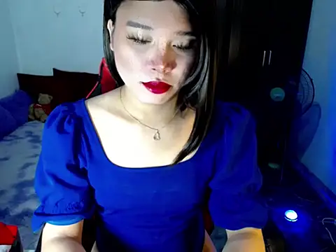 Urassiansweetcummer online show from 6, 7, 2026