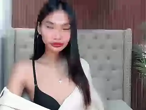 Snapshot of universal_slutt chatting on 6, 10, 2025 universal slutt online show from 6, 10, 2025