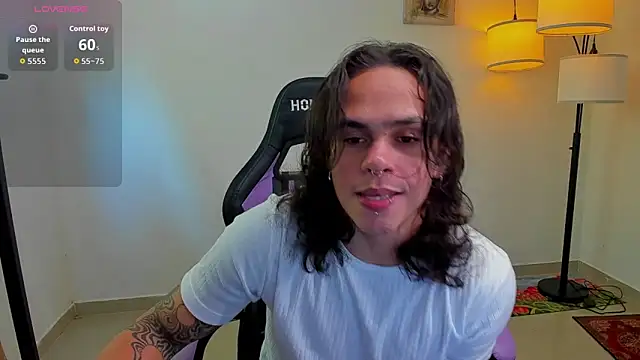 Maximiliano scoott   online show from 2, 11, 2025