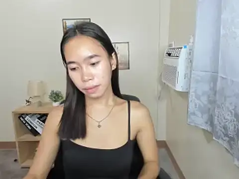 Snapshot of Shindoll chatting on 15, 10, 2025 Shindoll online show from 15, 10, 2025