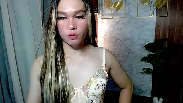 Snapshot of pinay_hugeCockxx chatting on 22, 10, 2025 pinay hugeCockxx online show from 22, 10, 2025