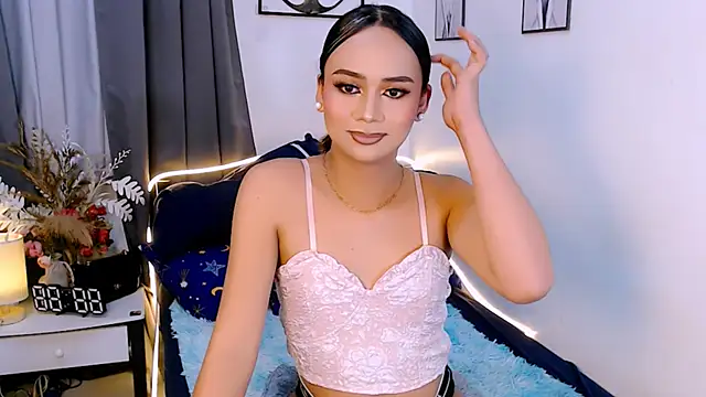 Snapshot of Zialustts chatting on 9, 11, 2025 Zialustts online show from 9, 11, 2025