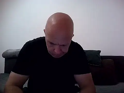 DaDDyLoVeSu83 online show from 4, 11, 2025
