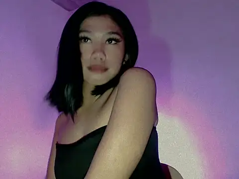 Maxine Sucks online show from 24, 10, 2025