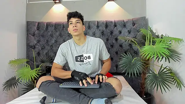 Snapshot of ALAN_REDINGER chatting on 10, 10, 2025 ALAN REDINGER online show from 10, 10, 2025