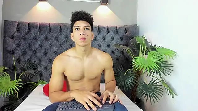 Snapshot of ALAN_REDINGER chatting on 11, 10, 2025 ALAN REDINGER online show from 11, 10, 2025