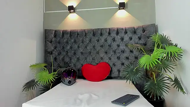 Snapshot of ALAN_REDINGER chatting on 28, 10, 2025 ALAN REDINGER online show from 28, 10, 2025