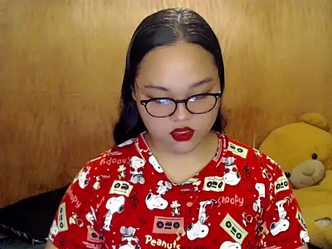 Snapshot of _Lylia chatting on 3, 11, 2025 Lylia online show from 3, 11, 2025