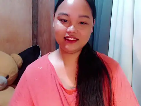 Snapshot of _Lylia chatting on 5, 12, 2025 Lylia online show from 5, 12, 2025