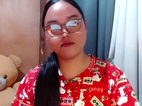 Snapshot of _Lylia chatting on 17, 12, 2025 Lylia online show from 17, 12, 2025