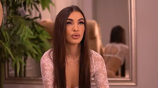 Snapshot of KendalJolly chatting on 28, 10, 2025 KendalJolly online show from 28, 10, 2025