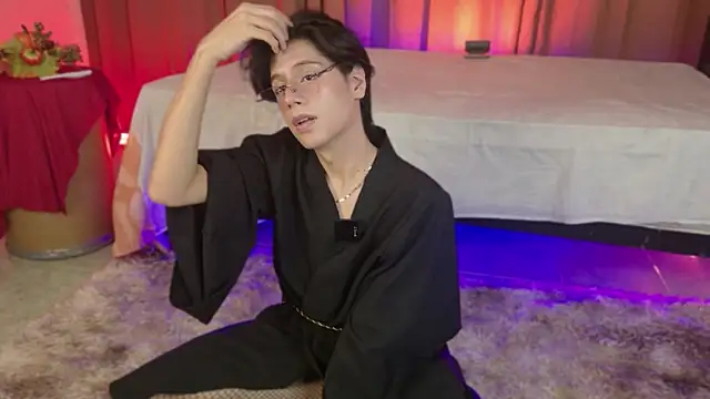 luixdust  online show from 11, 11, 2025