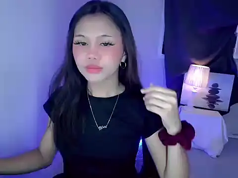 Snapshot of Filipina_milker chatting on 21, 10, 2025 Filipina milker online show from 21, 10, 2025