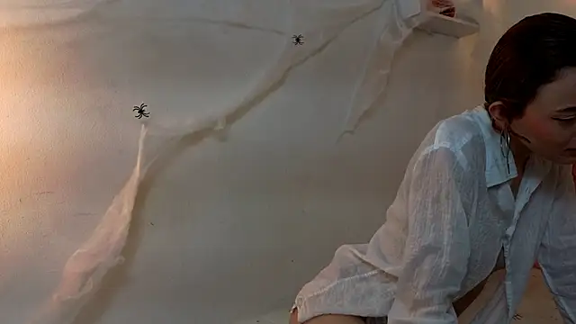 Kyra Honey online show from 29, 10, 2025