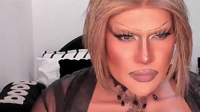 MistressDuhara online show from 17, 5, 2026