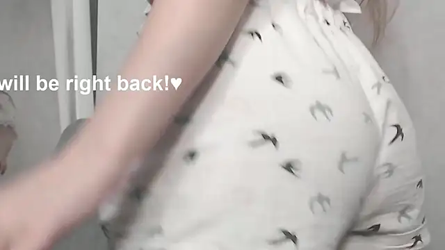 cute elfy  online show from 11, 11, 2025