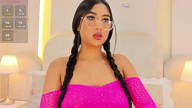 SalomeeBell online show from 9, 5, 2026