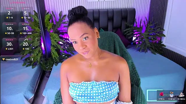 Snapshot of AriebonyBrooke chatting on 6, 10, 2025 AriebonyBrooke online show from 6, 10, 2025