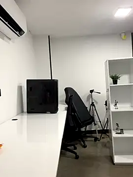 megan bigboobs  online show from 16, 10, 2025