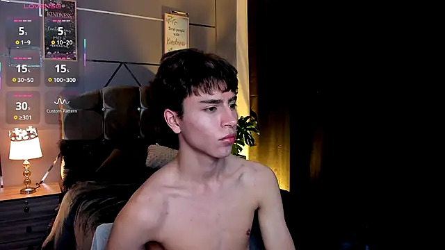 Christopher 77 online show from 3, 10, 2025