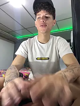 Snapshot of MattiaAGT chatting on 25, 10, 2025 MattiaAGT online show from 25, 10, 2025